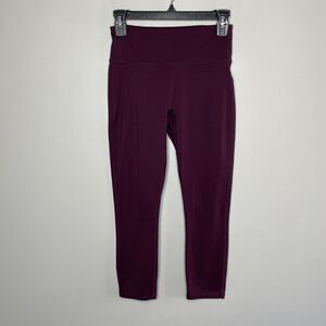 FABLETICS Womens Dark Plum Crop Leggings EUC Sz XS Mesh Rear-Pocket Stretch